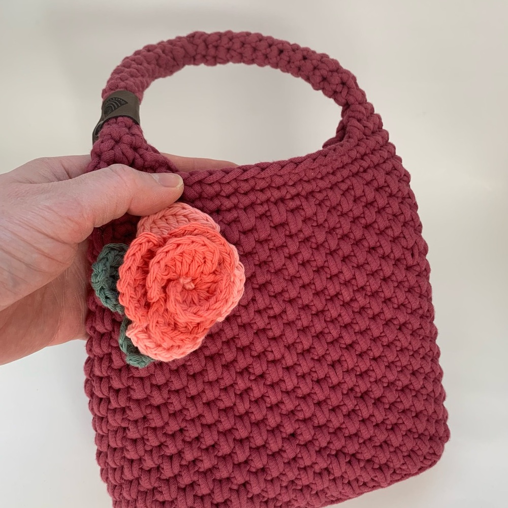 🌸Handmade Crocheted Rose Accent Tote — Burgundy - Picture 6 of 9